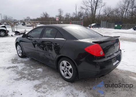 2010 Pontiac G6 z USA, uszkodzony, nr VIN 1G2ZA5E05A4155670